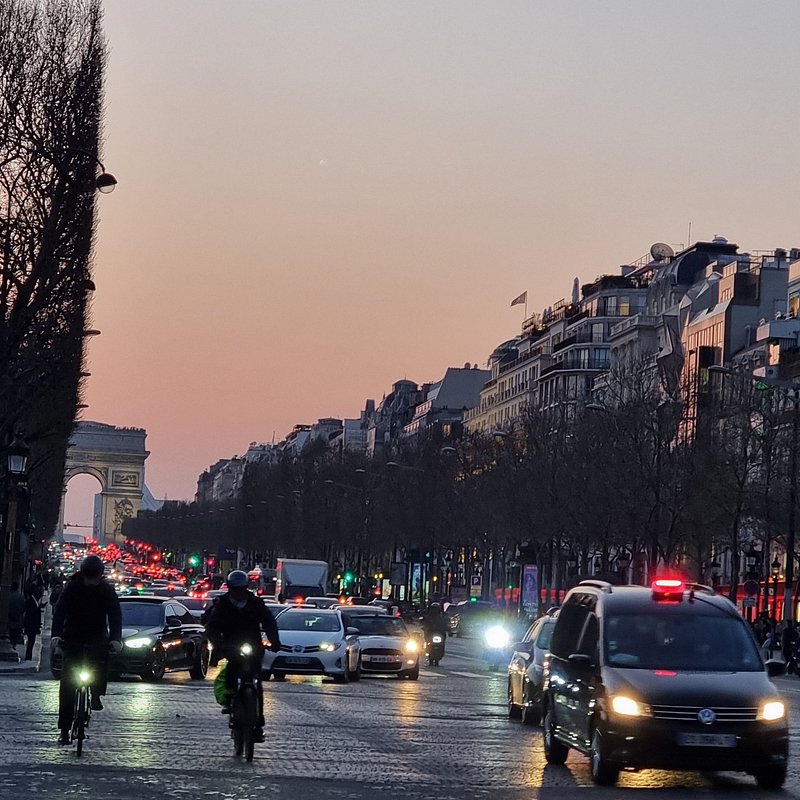 traffic jam paris