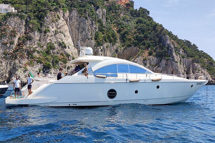 yacht de luxe sardaigne