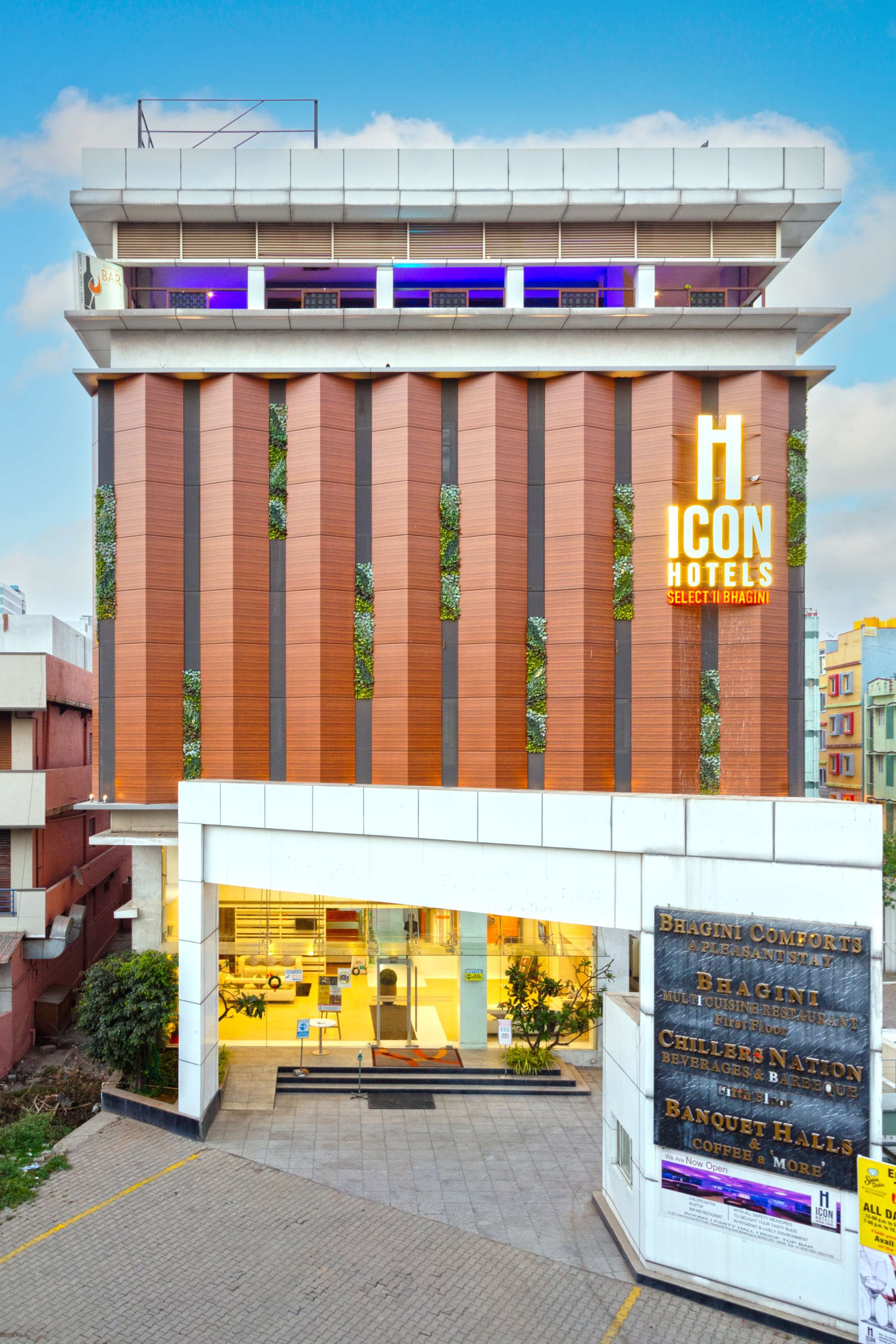 ICON SELECT BY BHAGINI Bengaluru 3 8 0 6 2 648