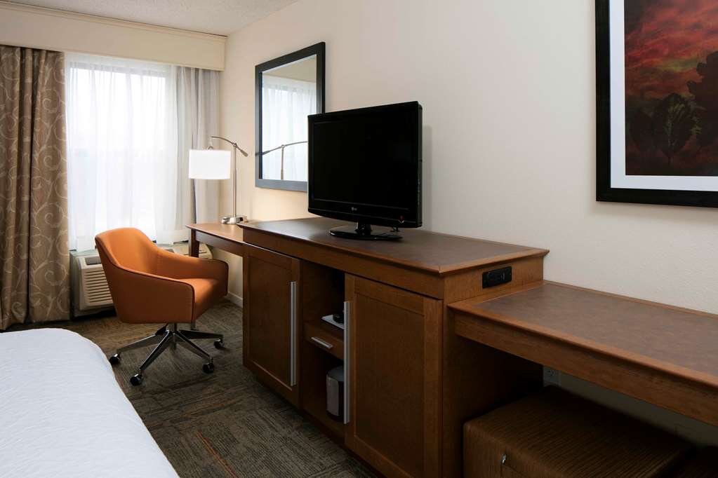 Hotel photo 45 of Hampton Inn Kansas City/Shawnee Mission.
