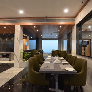 Metro Restaurant