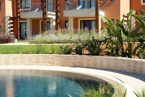 Pool & Beach