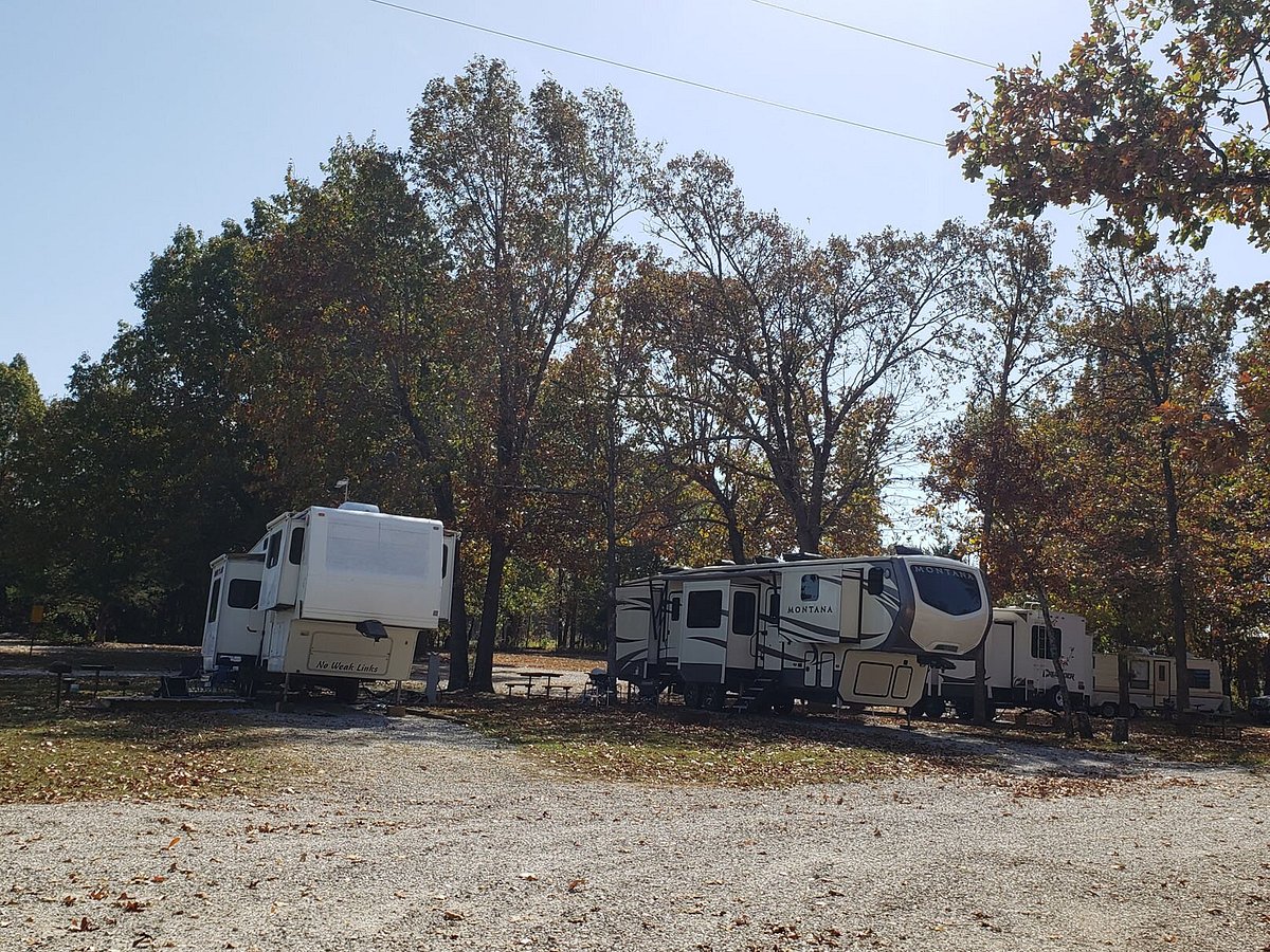 RUSTIC TRAILS RV PARK Campground Reviews (Phillipsburg, MO)