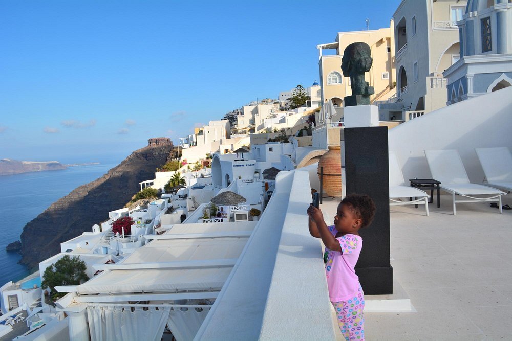 Santorini Vs Mykonos How To Decide Between These Two Island Escapes   Caption 