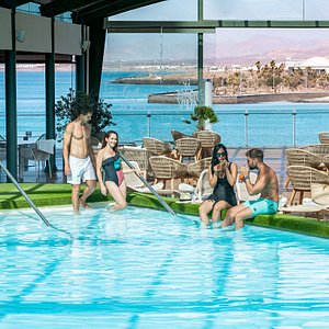 La Buena vida Grill & Pool Bar - Arrecife Gran Hotel