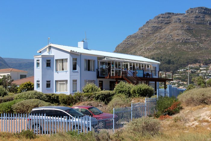 DUNE LODGE - CAPE TOWN (Hout Bay) - Hostel Reviews, Photos, Rate ...