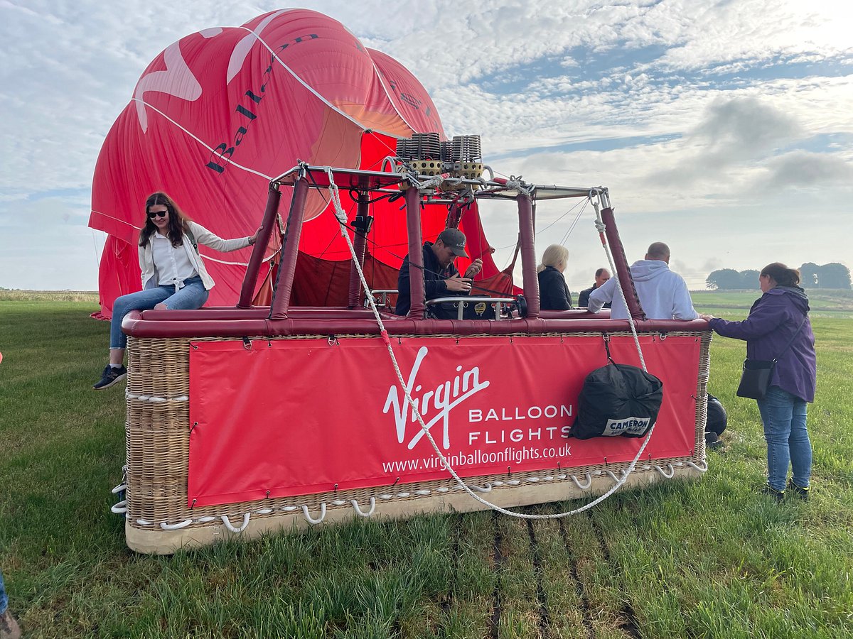 seinpaal persoon ondersteboven VIRGIN BALLOON FLIGHTS - BAKEWELL - All You Need to Know BEFORE You Go