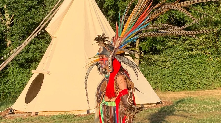 Danses amérindiennes lors des weekends Indian Legend and Dance Olinatl  Aztec Nation 