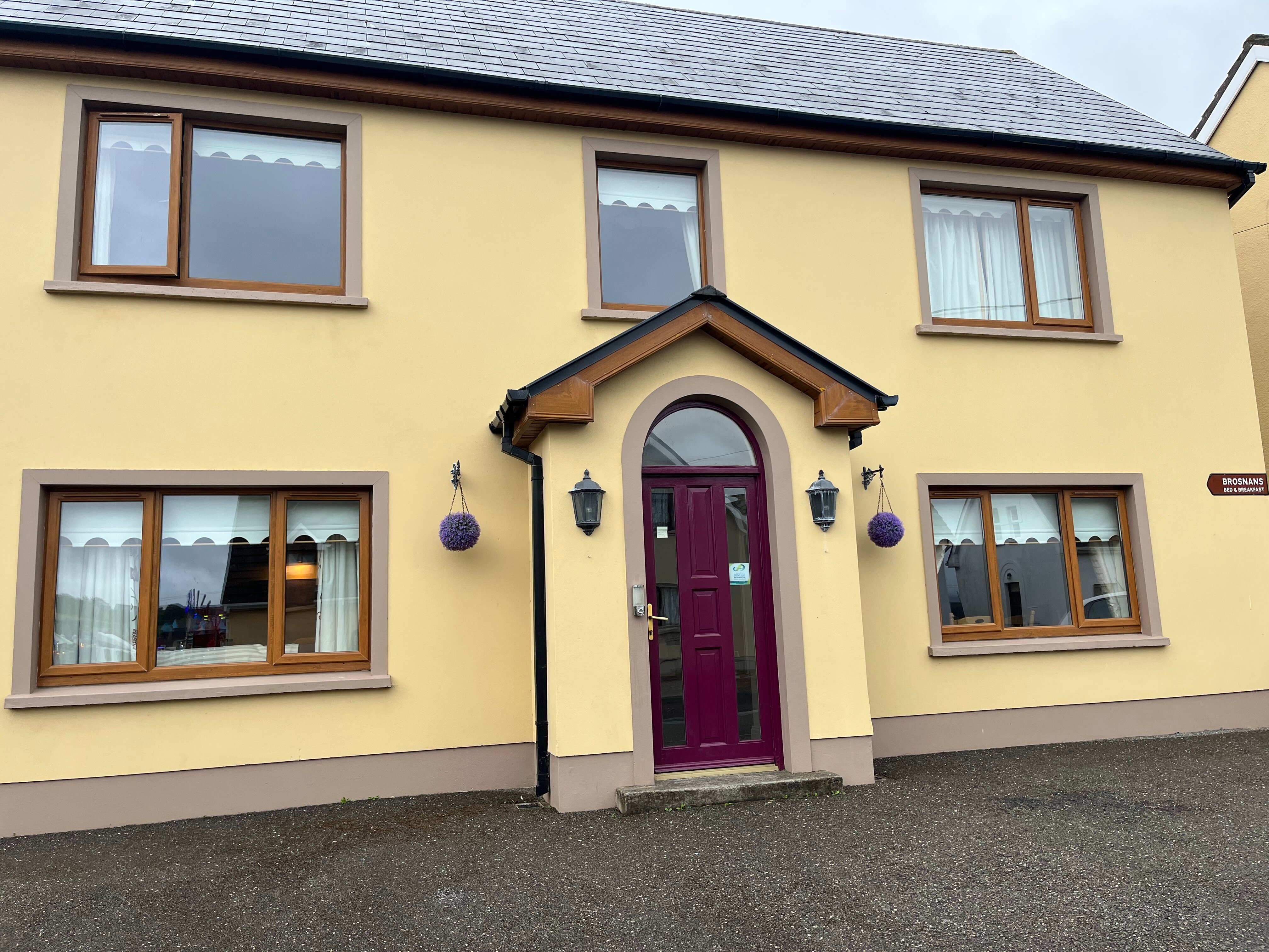 BROSNANS' B&B DINGLE Desde $731 (Dingle Peninsula) - Opiniones Y ...