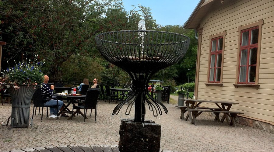 Härlig utomhusmiljö i anrika Brunnsparken