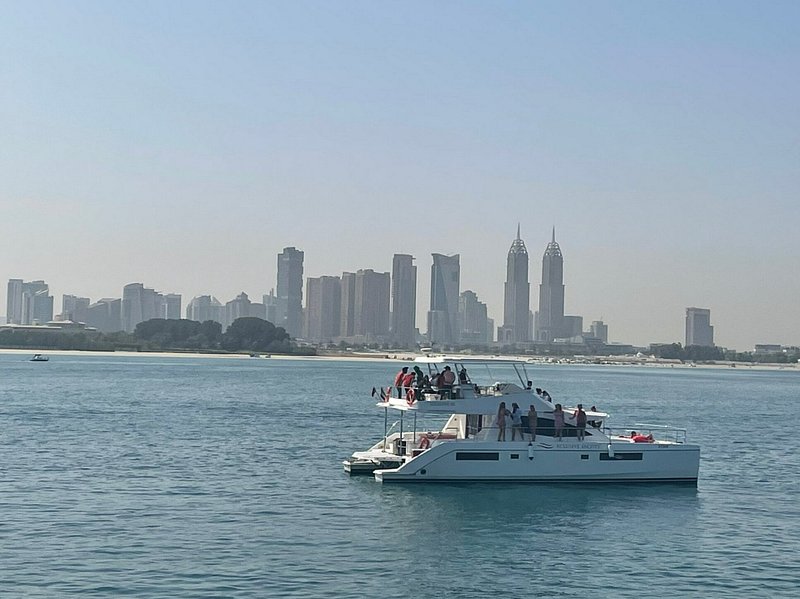 Dubai Marina yacht tour