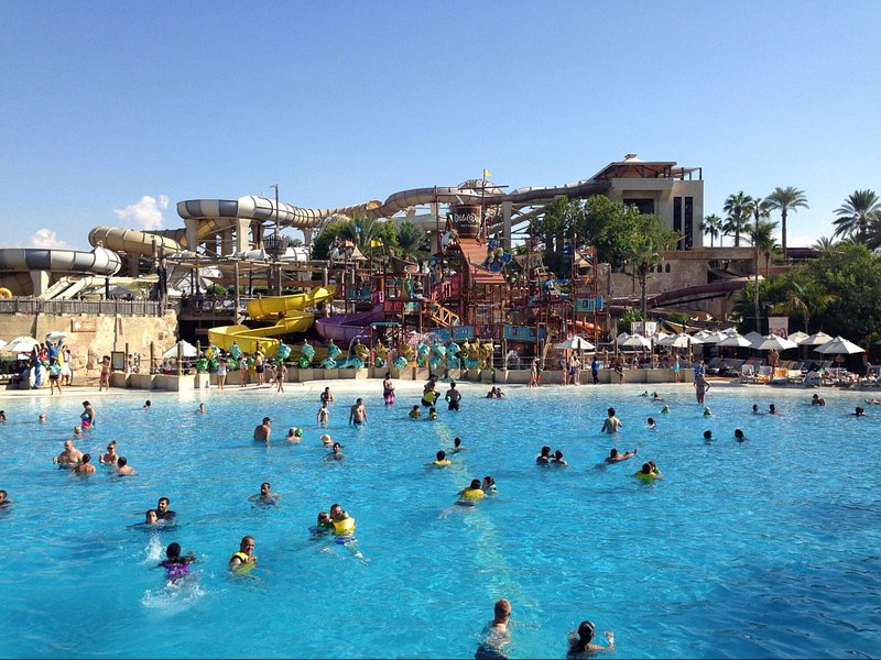 Crowds at Wild Wadi Waterpark during the day in Dubai