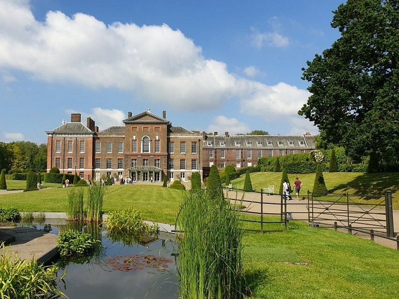 View of Kensington Palace during the day