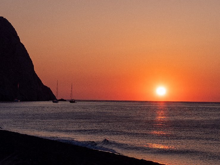 perissa beach sunset