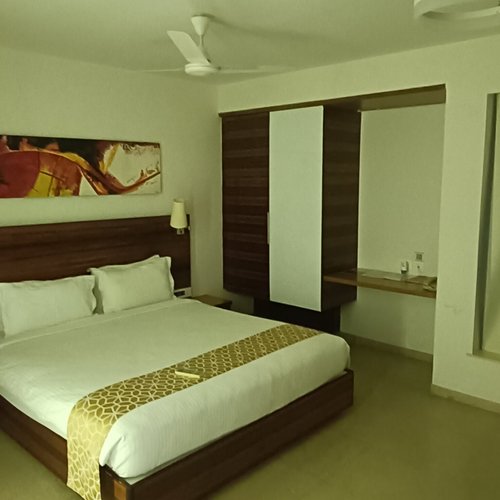 HOTEL PATRIA SUITES RAJKOT 4* (India) - from £ 33 | HOTELMIX