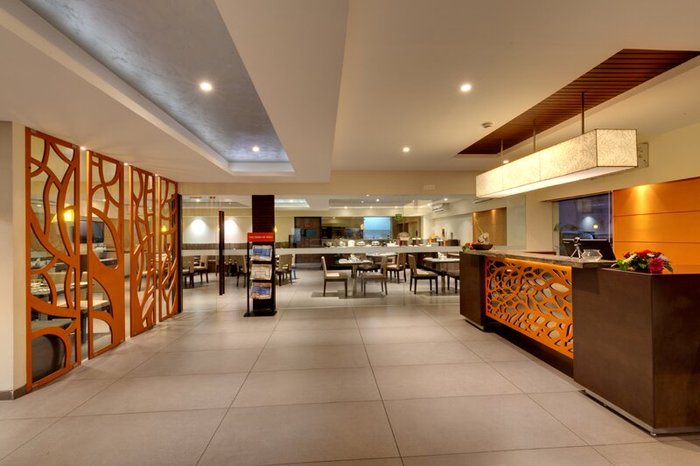 CLICK HOTEL VADODARA (Vadodara, India) - foto's, reviews en ...