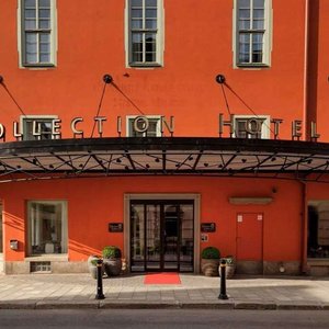 Hotel entrance