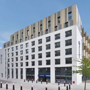 Travelodge LondonCity Exterior
