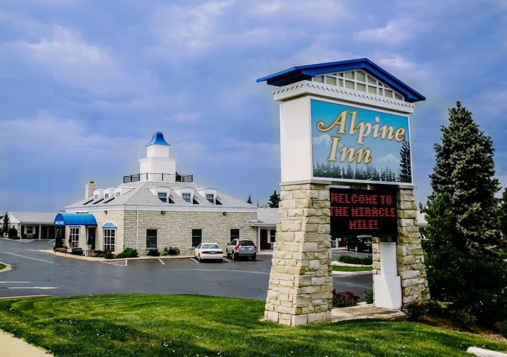 Alpine Inn Rockford IL Tarifs 2023 Mis Jour Et Avis H Tel   Outside Sign 