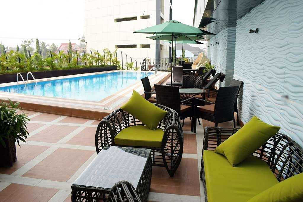 Golf suites. Andakira Hotel 4*. Пхукет андакира. Andakira Hotel 4* (Патонг). Andakira 3*.