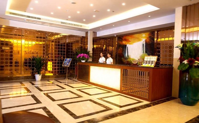 DAYS INN BY WYNDHAM CHONGQING GUANGYU SHANGBIN - Prices & Hotel Reviews ...