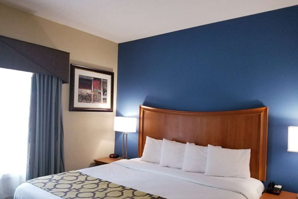 BAYMONT BY WYNDHAM INDIANAPOLIS NORTHWEST 84 1 1 0 Updated 2023   Guest Room 