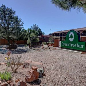 Greentree Inn Sedona Arizona hotel exterior entrance