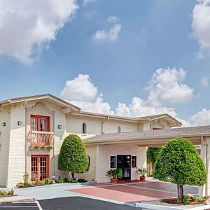Welcome to Travelodge North Richland Hills