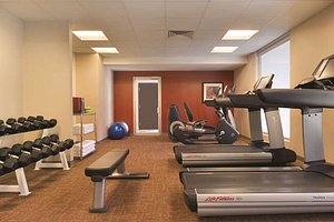 Hyatt Place San Jose Pinares in Curridabat, image may contain: Gym, Working Out, Fitness, Sport