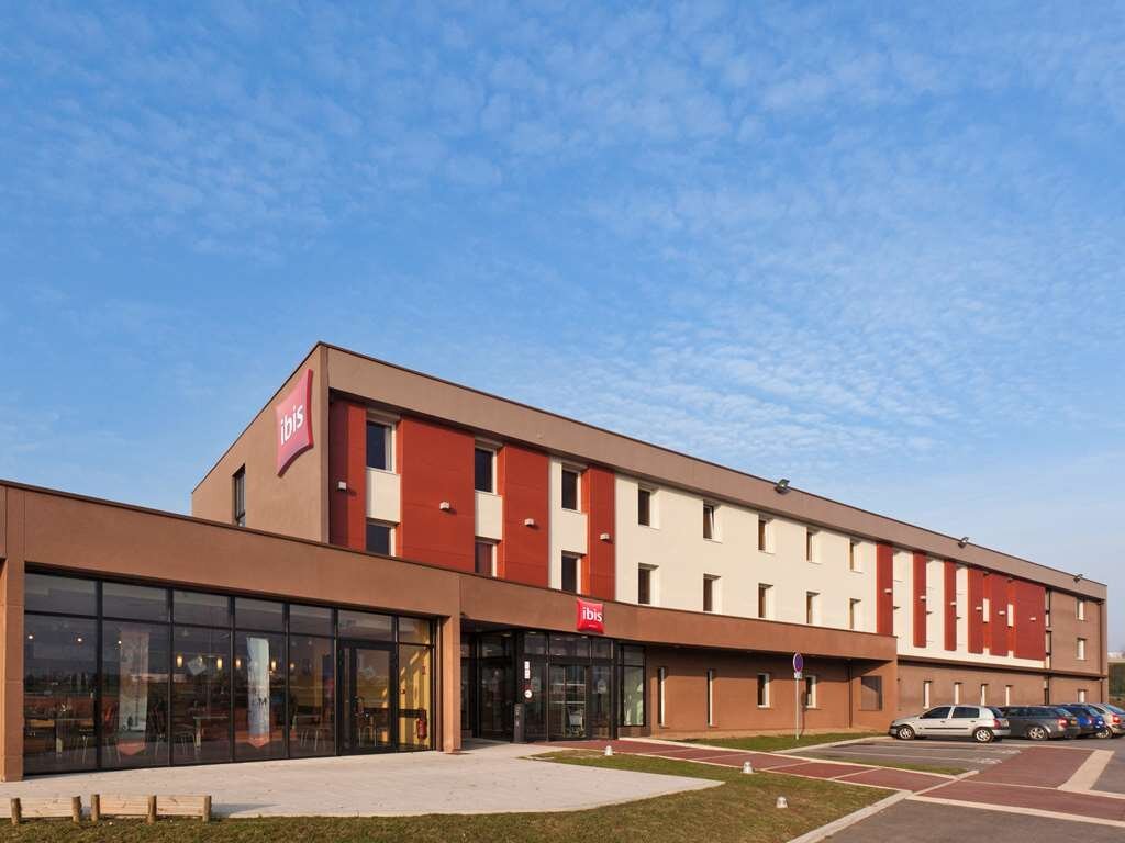hotel beauvais aeroport formule 1