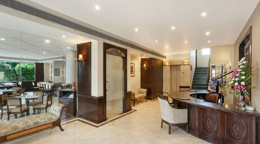 Sarovar Portico Lucknow lobby