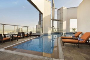 Pool & Beach