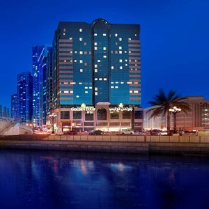 Golden Tulip Sharjah Exterior