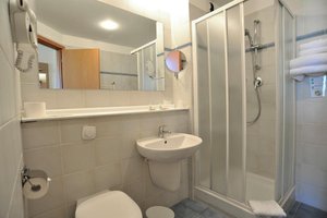 Kamar & Suite