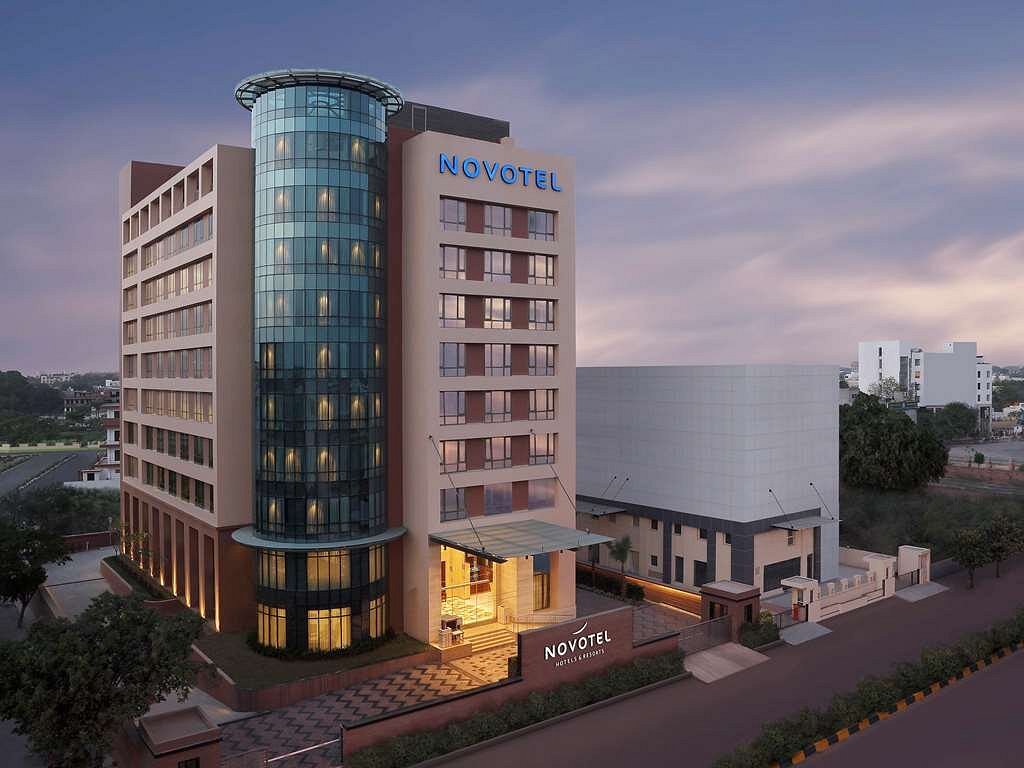 Townhouse 311 Prithvi Resort Near Phoenix Palassio Hotel (Lucknow) - Deals,  Photos & Reviews