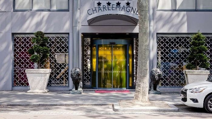 HÔTEL CHARLEMAGNE BY HAPPYCULTURE (Lyon, Frankrig) - Hotel ...