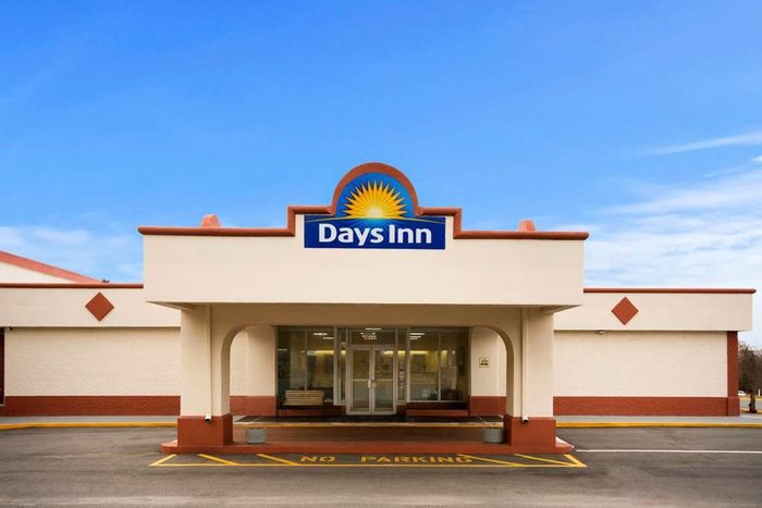 DAYS INN BY WYNDHAM SHELBY - Hotel Reviews, Photos, Rate Comparison ...