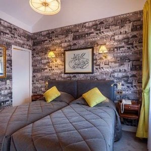 Guest room