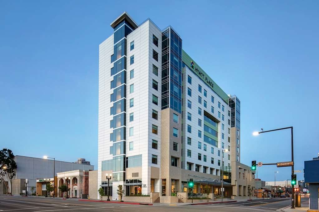 Hyatt Place Glendale Los Angeles 2024   Exterior 