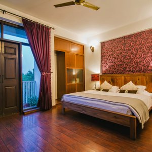 Well appointed guest room with all the amenities 