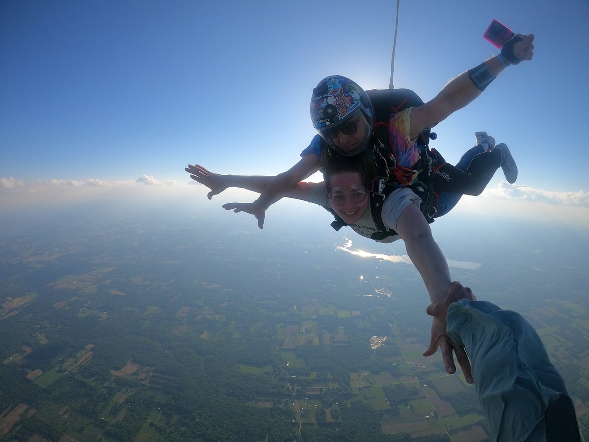CLEVELAND SKYDIVING CENTER (Garrettsville) 2022 What to Know BEFORE