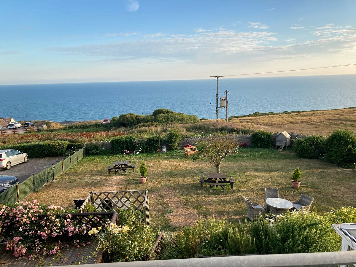 CHESIL BEACH LODGE Updated 2022 B&B Reviews (Burton Bradstock, Dorset)