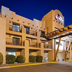 Best Western Plus Inn Of Santa Fe in Santa Fe, image may contain: Hotel, Villa, City, Inn