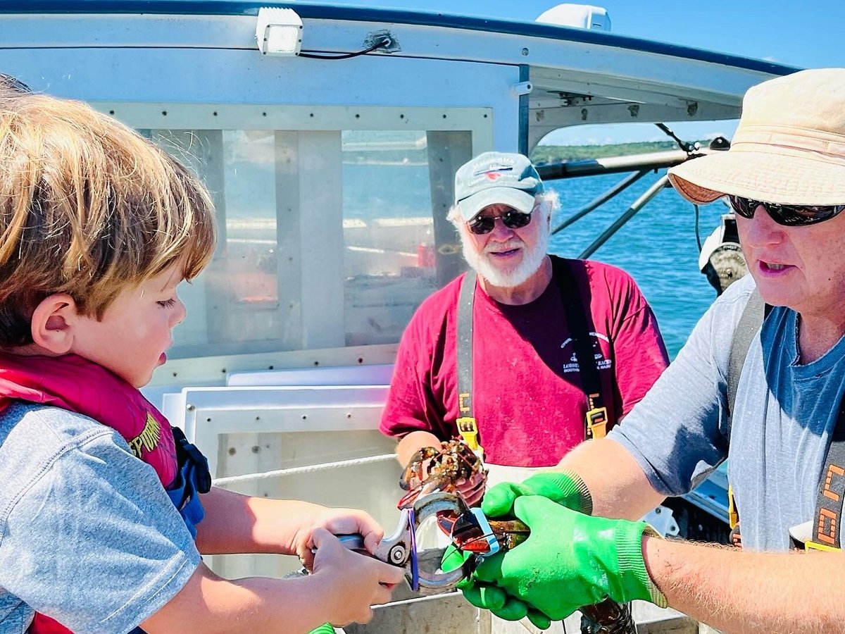 Lobster Boat Tour w/ Captain Clive Farrin (Boothbay Harbor) - All You ...