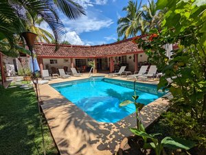 Piscina y playa