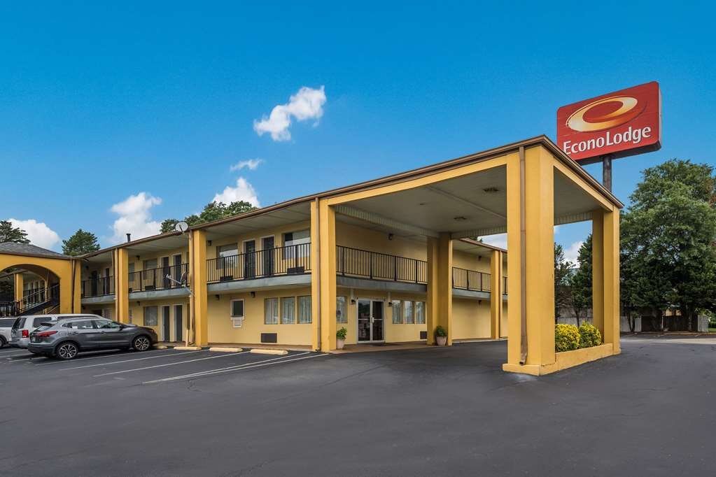 ECONO LODGE - Updated 2024 Prices, Reviews, and Photos