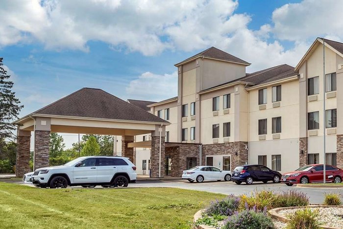 COMFORT INN & SUITES NORTH AURORA - NAPERVILLE - Updated 2024 Prices ...