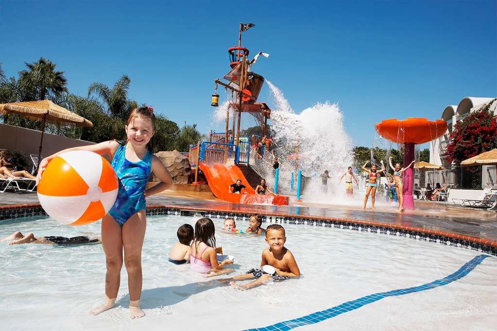 Hotel photo 104 of Howard Johnson by Wyndham Anaheim Hotel and Water Playground.