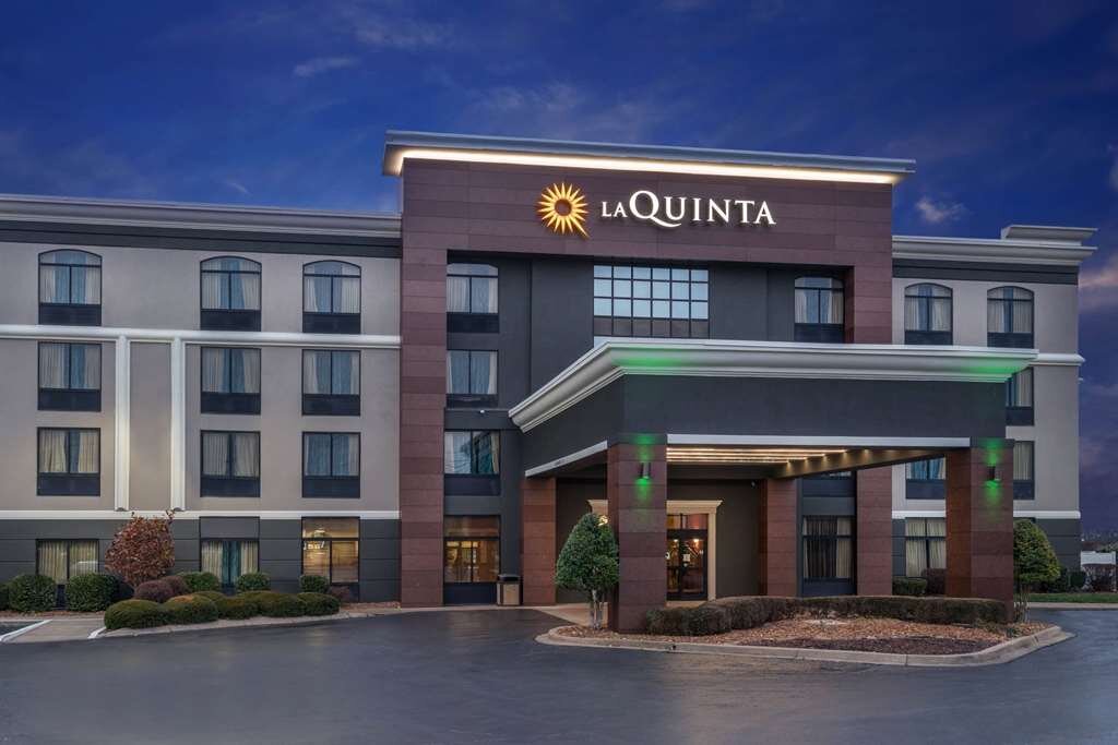 hotels in goodlettsville tn with jacuzzi