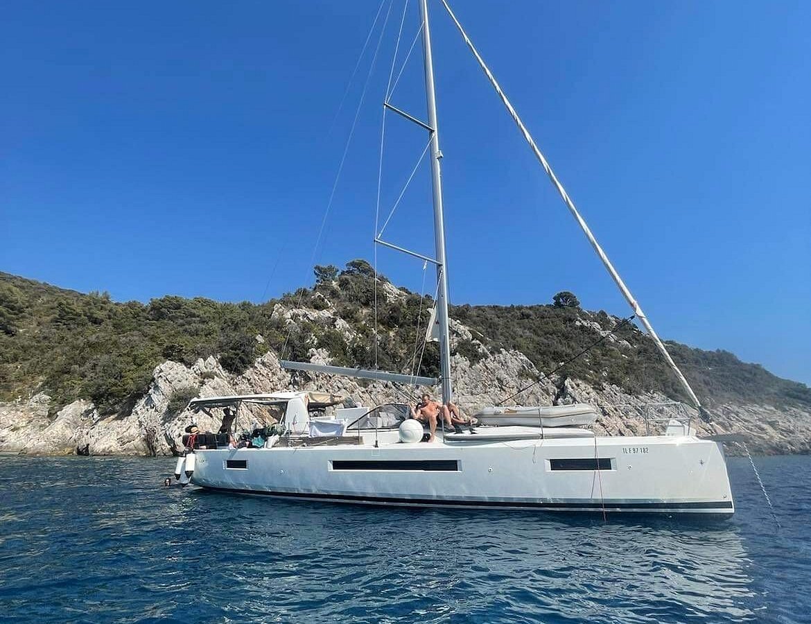 dream yacht charter trogir marina